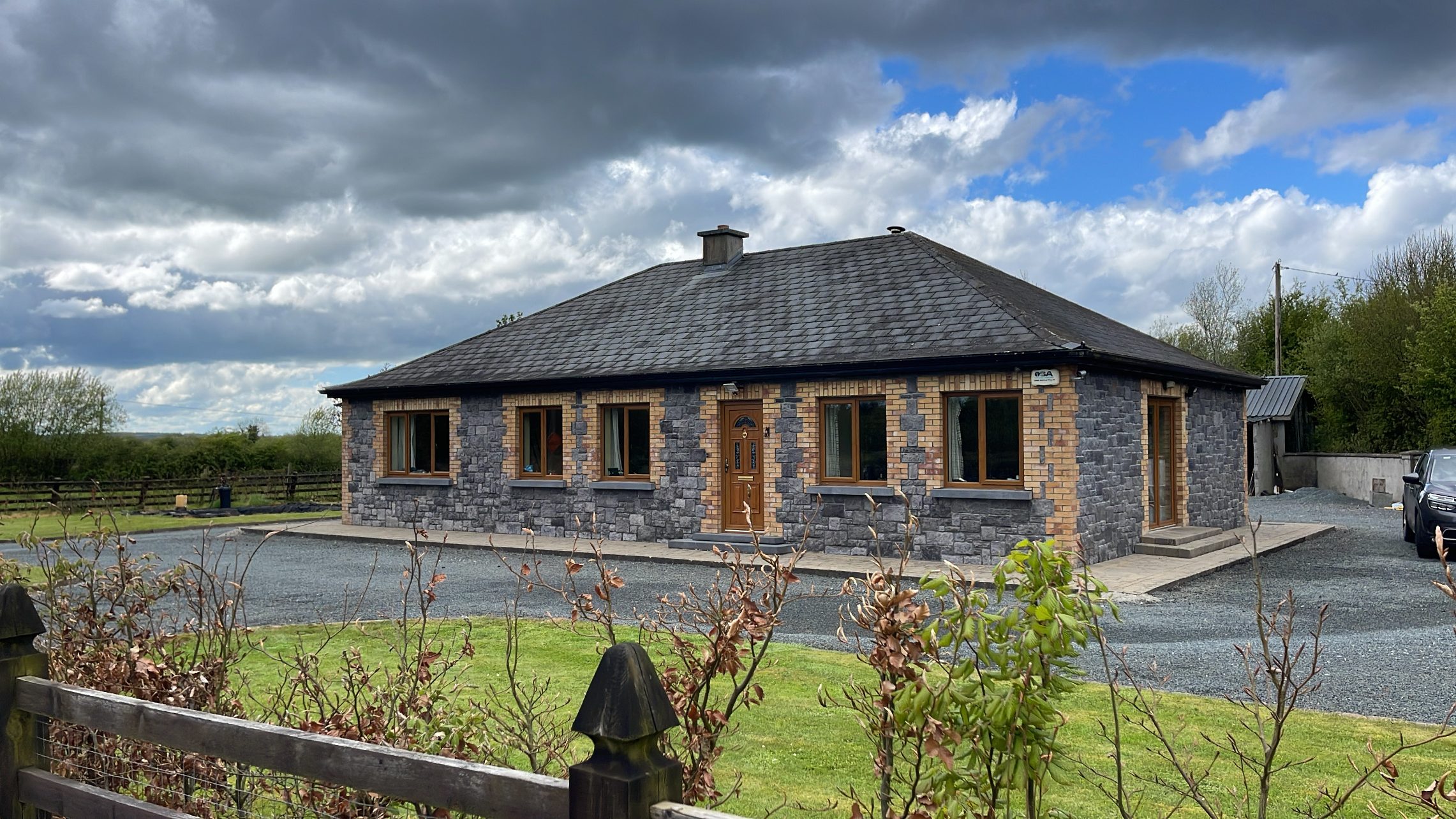 1129F2F1-7306-4F4E-8B3E-74BC3B924ADB